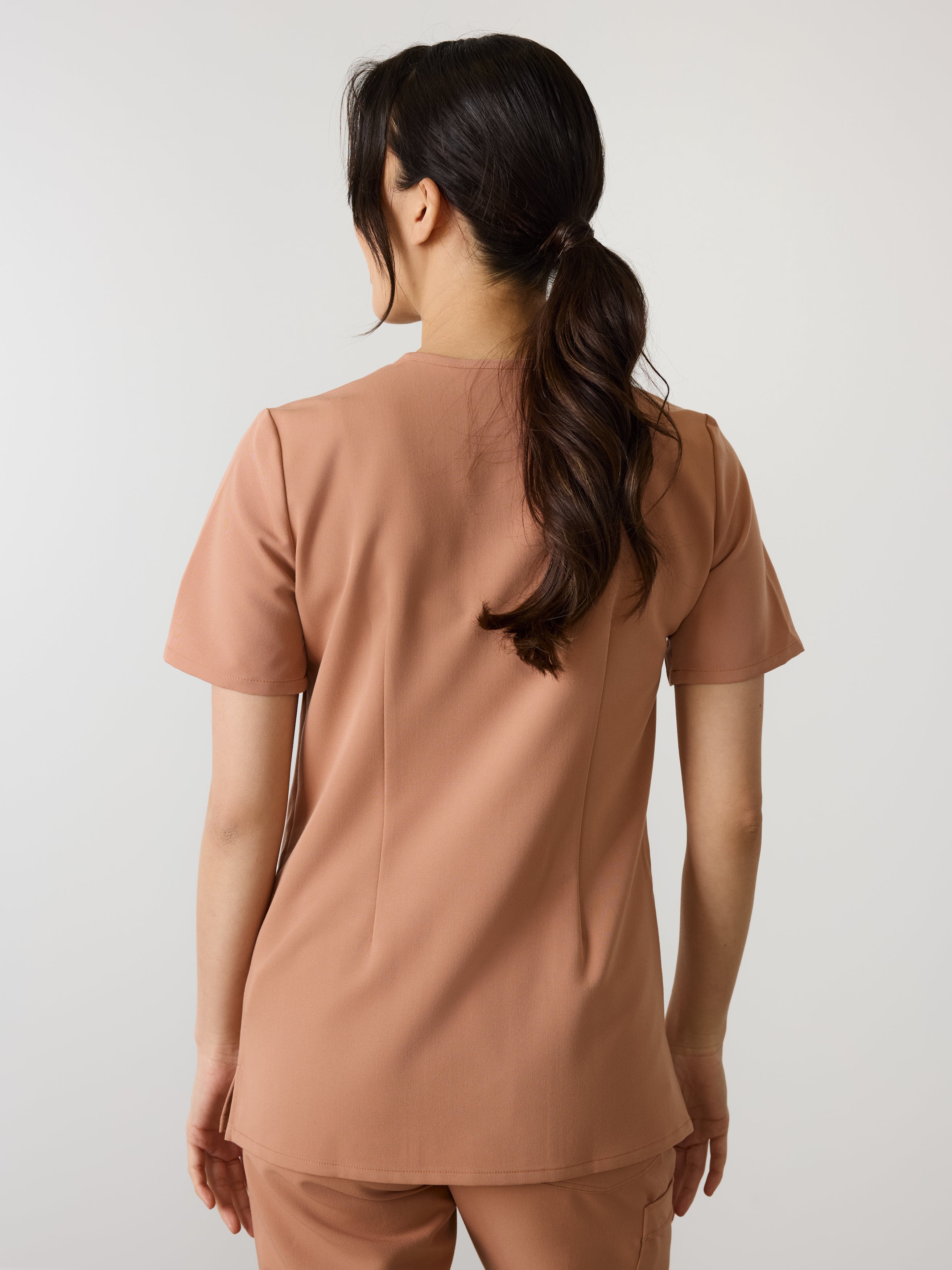 LIV RE-GARDE™ - MOCHA - Three Pockets Scrub Top - SILVADUR™ - Final Sale - Image 3
