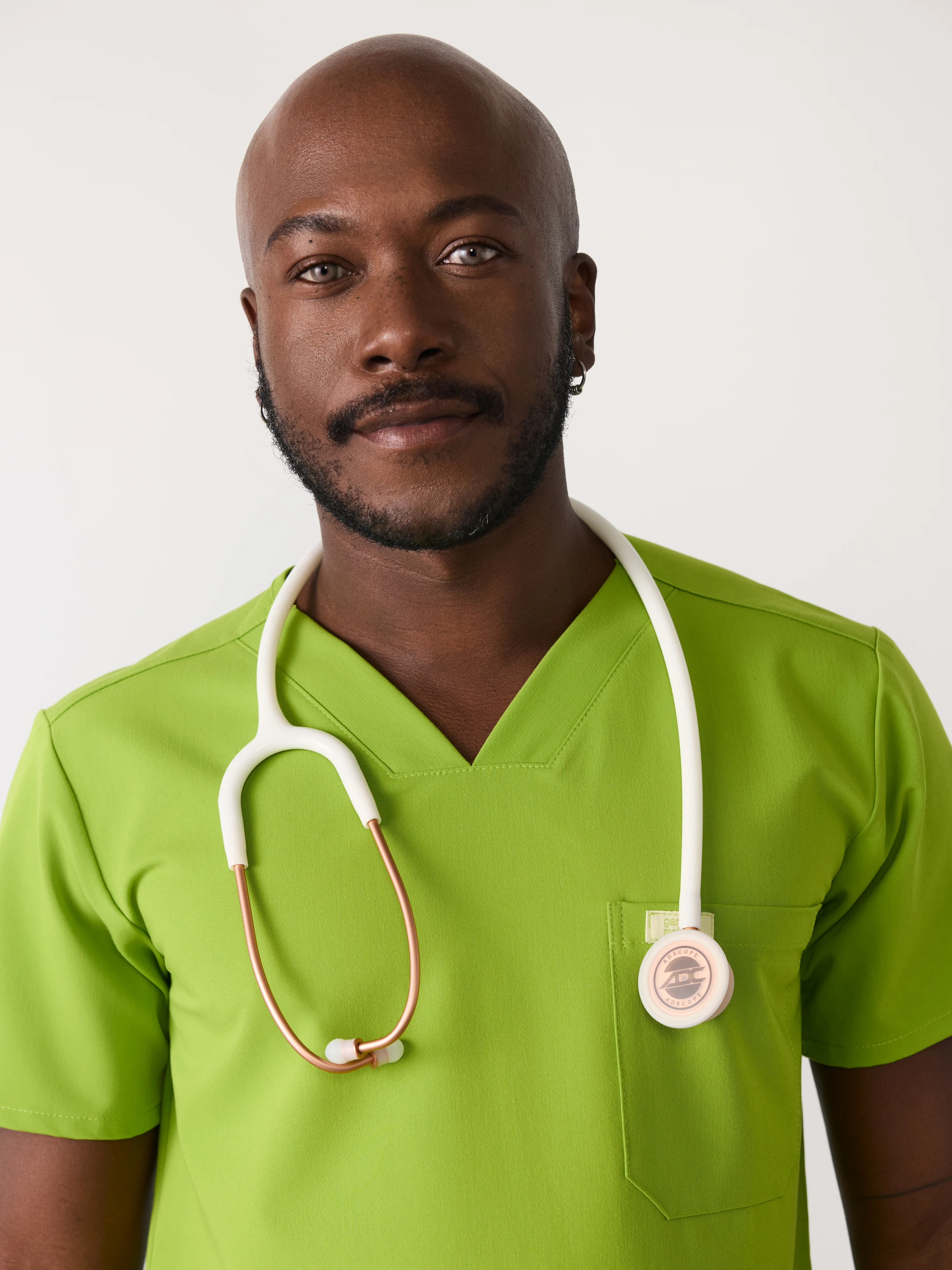 LOGAN RE-GARDE™ - GRUMPY GREEN - One Pocket Men's Scrub Top - SILVADUR™ - Final Sale - Image 2