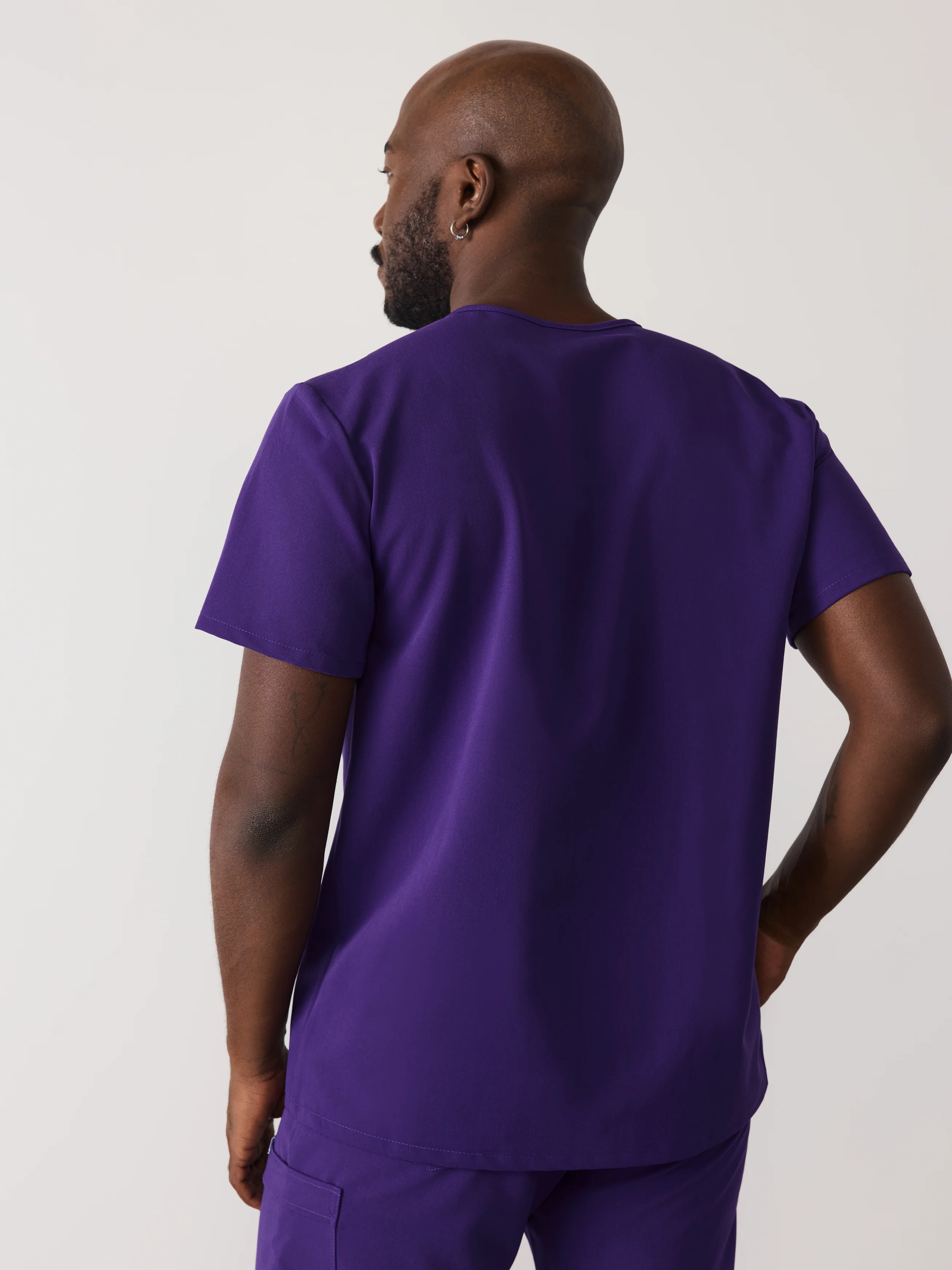 LOGAN RE-GARDE™ - MIDNIGHT VELVET - One Pocket Men's Scrub Top - SILVADUR™ - Final Sale - Image 3