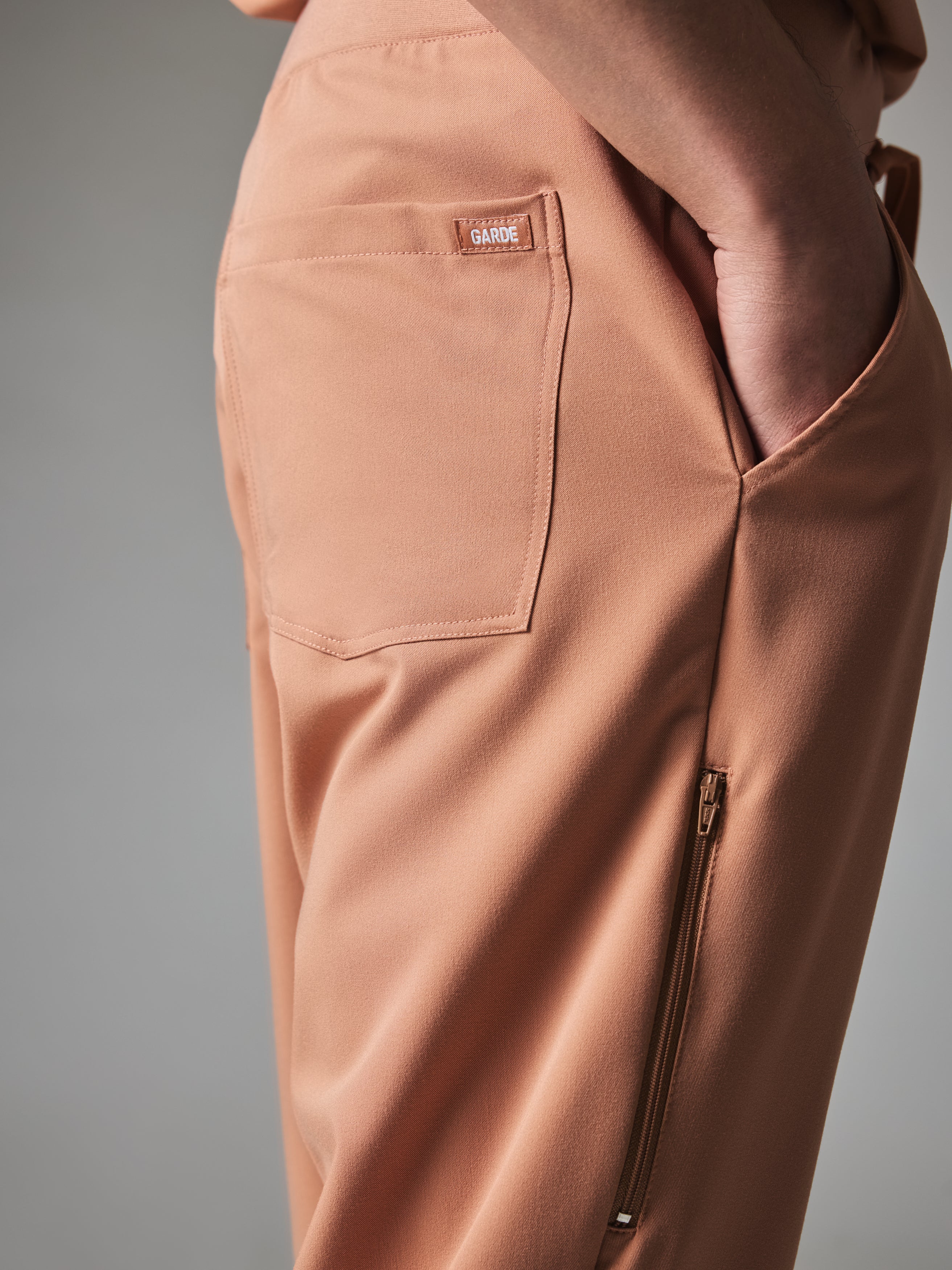 NATHAN GARDE™ - MOCHA - Six Pockets Men's Jogger Pants - SILVADUR™ - Image 3