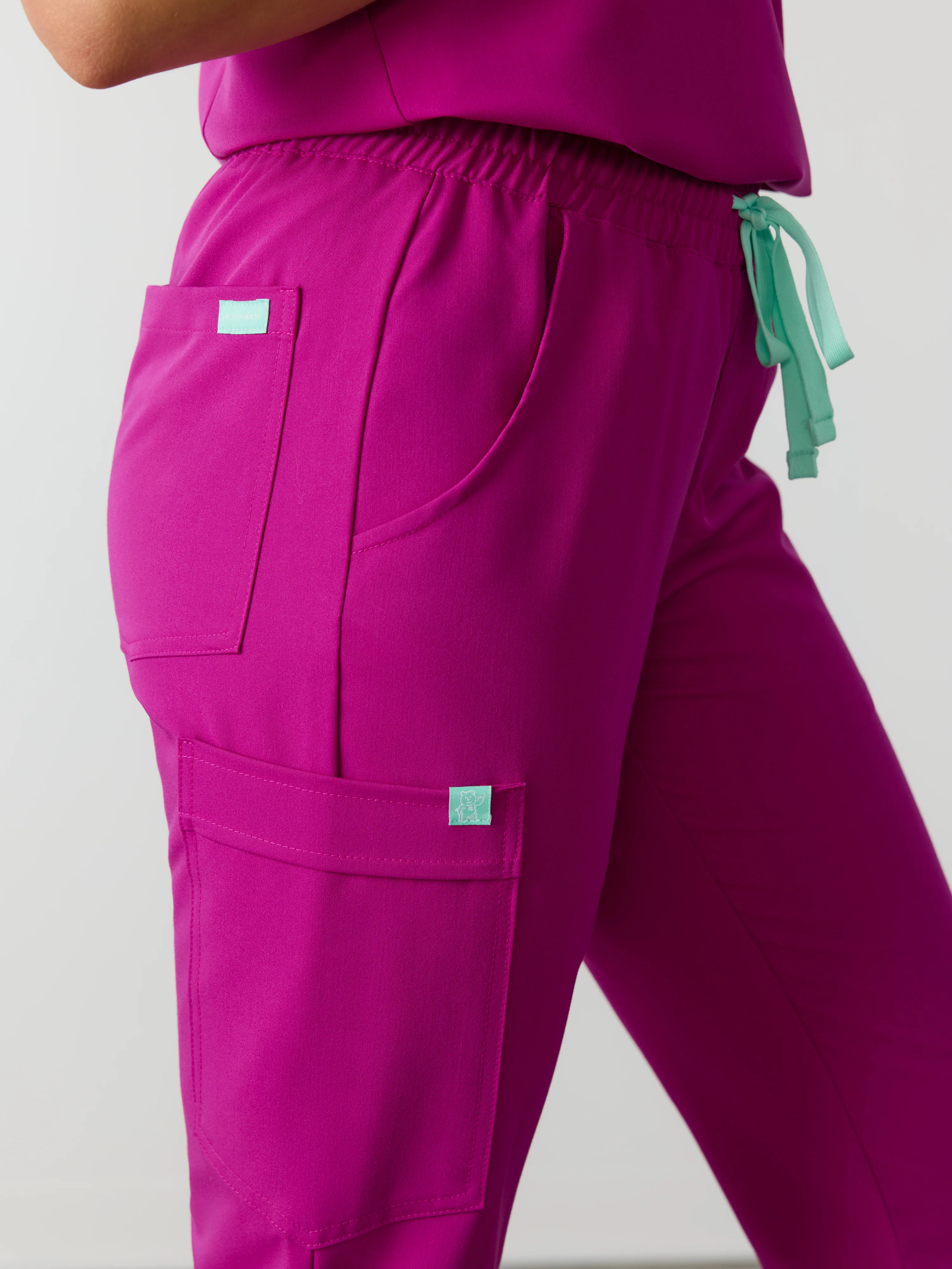 ROSIE RE-GARDE™ - MAGENTA - Jogger Scrub Pants - SILVADUR™ - Image 3