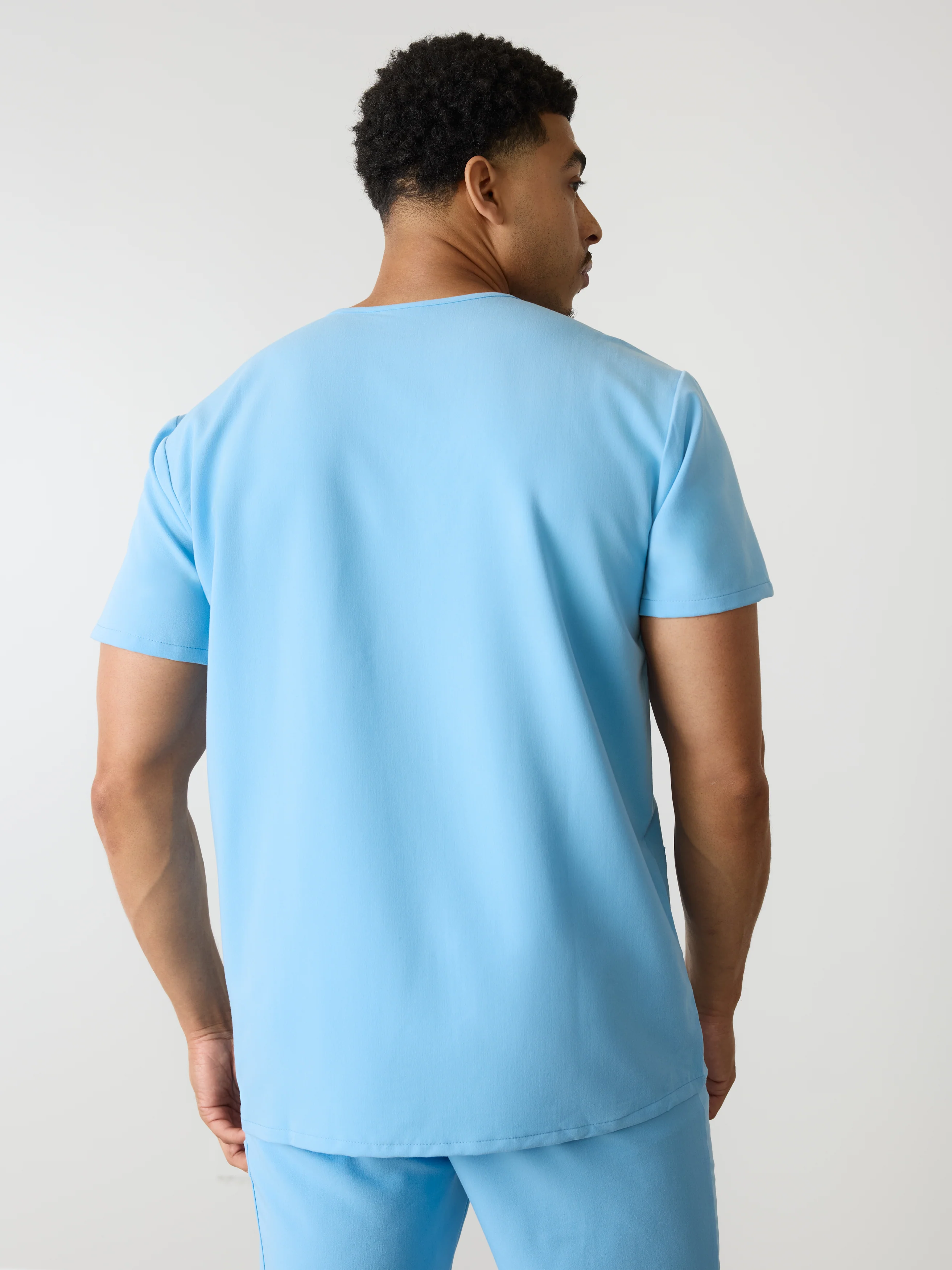 ZACK RE-GARDE™ - CLASSIC BLUE - Three Pockets Men's Scrub Top - SILVADUR™ - Image 3